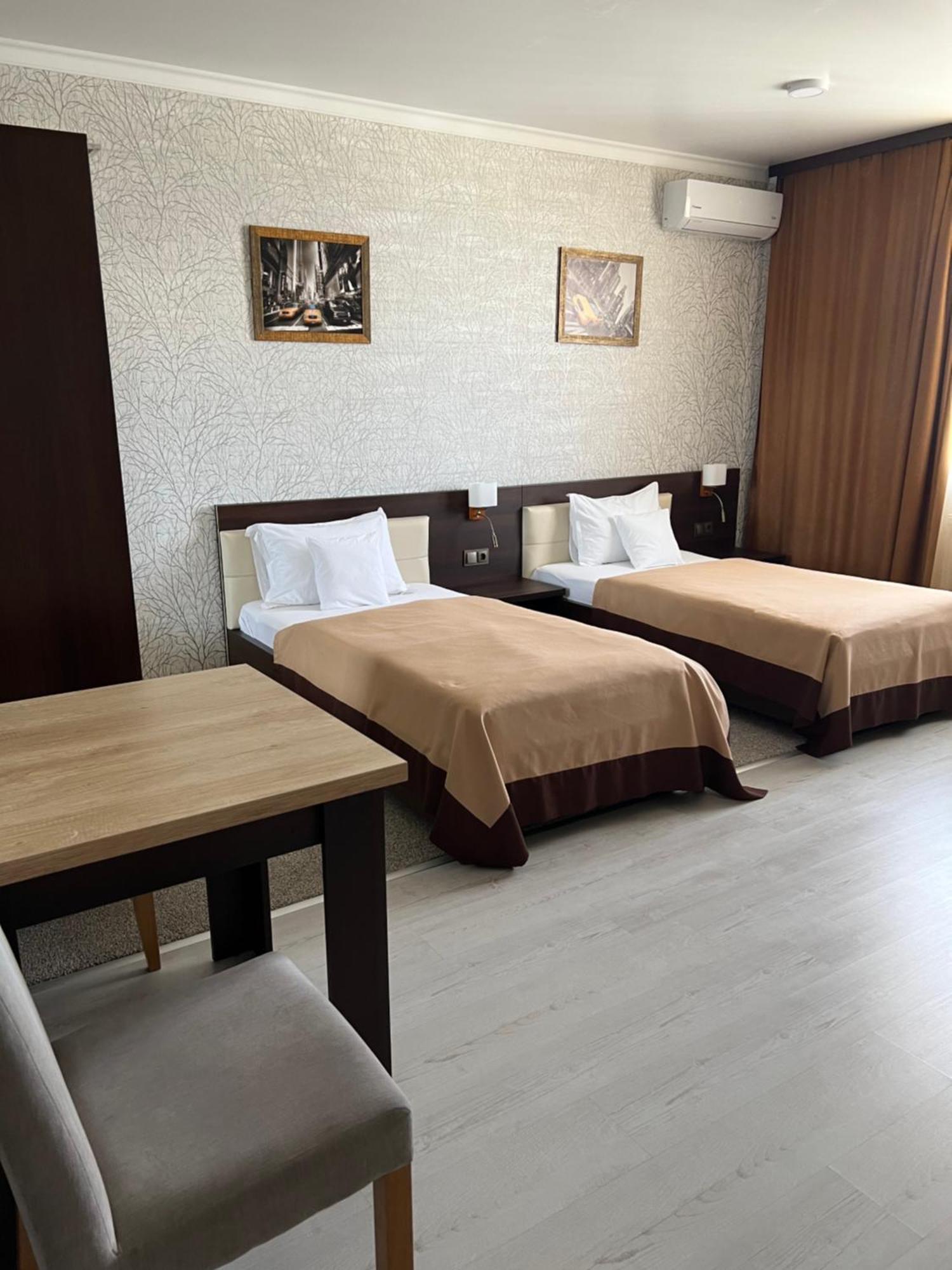 Elite Hotel Бельцы Экстерьер фото